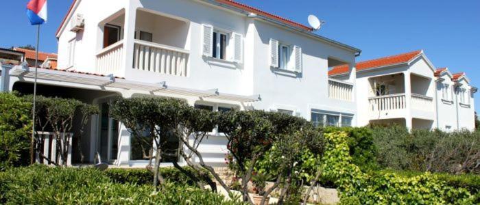 Apartments Vis By The Sea Exterior photo